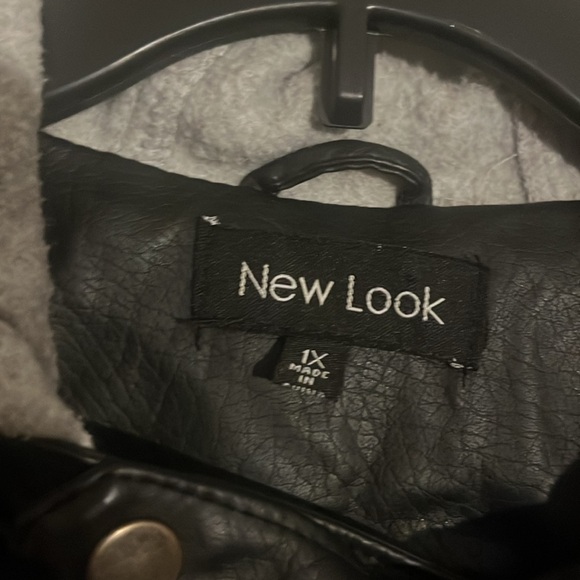 New Look Faux Leather Hoodie Jacket-1X (p2p 22) - Picture 4 of 4